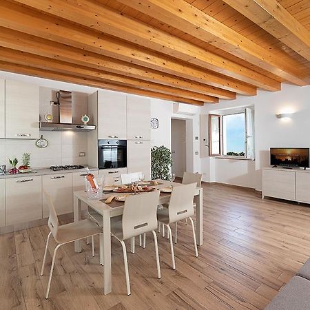 Casa Rossa - Regarda Travel Villa Bardolino Dış mekan fotoğraf