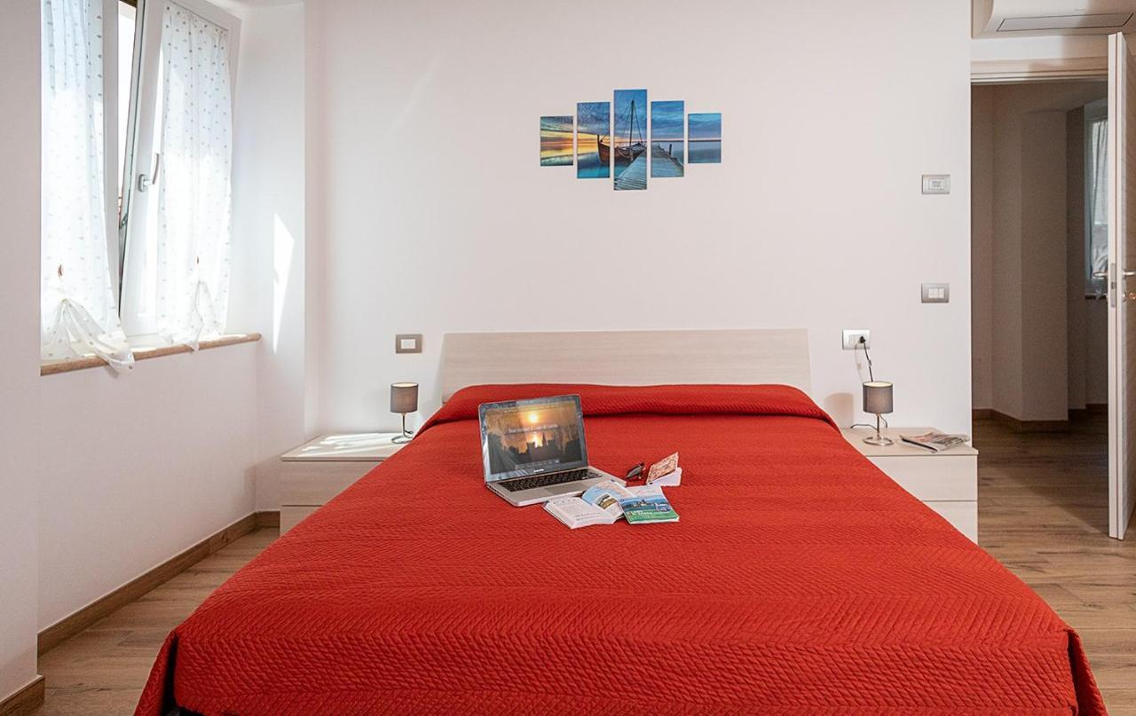 Casa Rossa - Regarda Travel Villa Bardolino Dış mekan fotoğraf