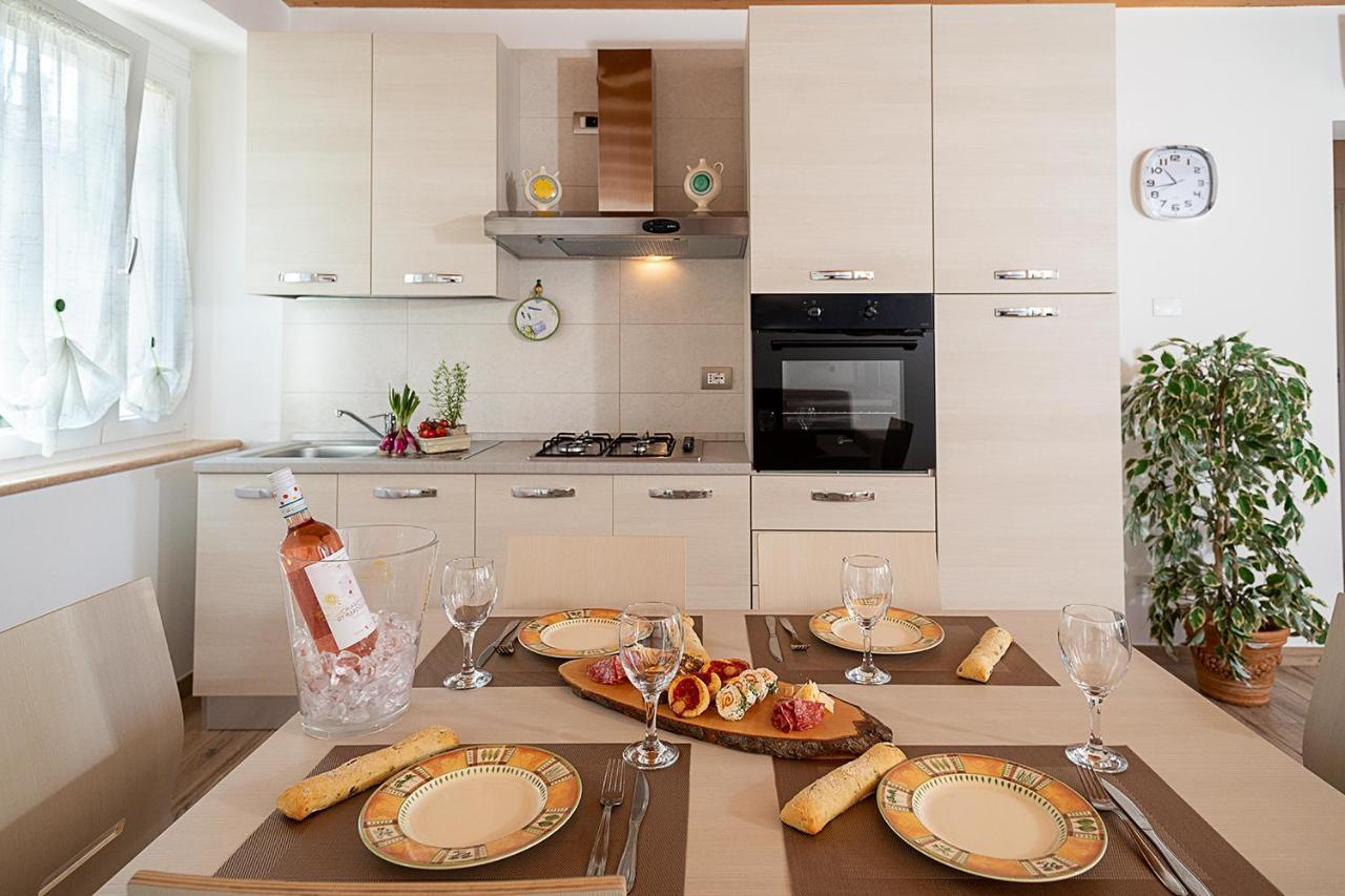 Casa Rossa - Regarda Travel Villa Bardolino Dış mekan fotoğraf