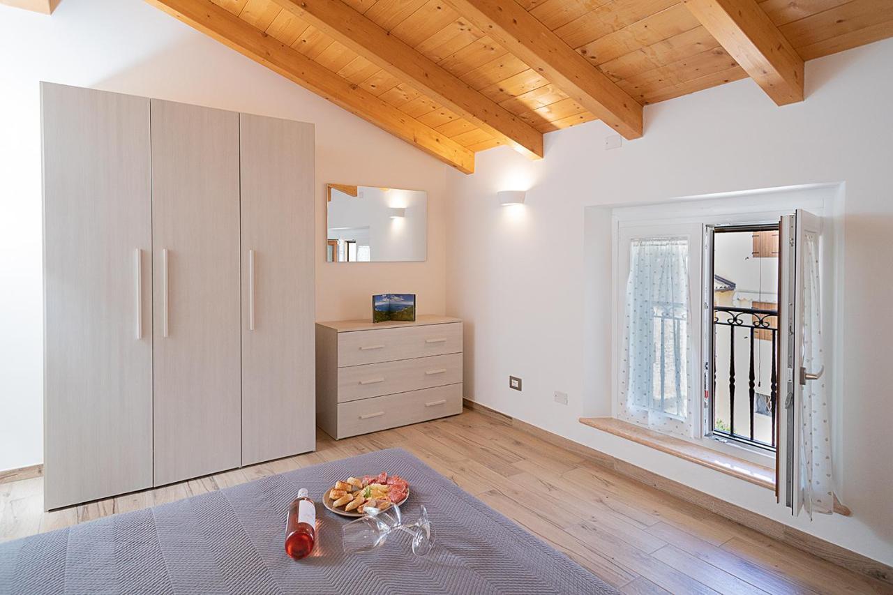 Casa Rossa - Regarda Travel Villa Bardolino Dış mekan fotoğraf