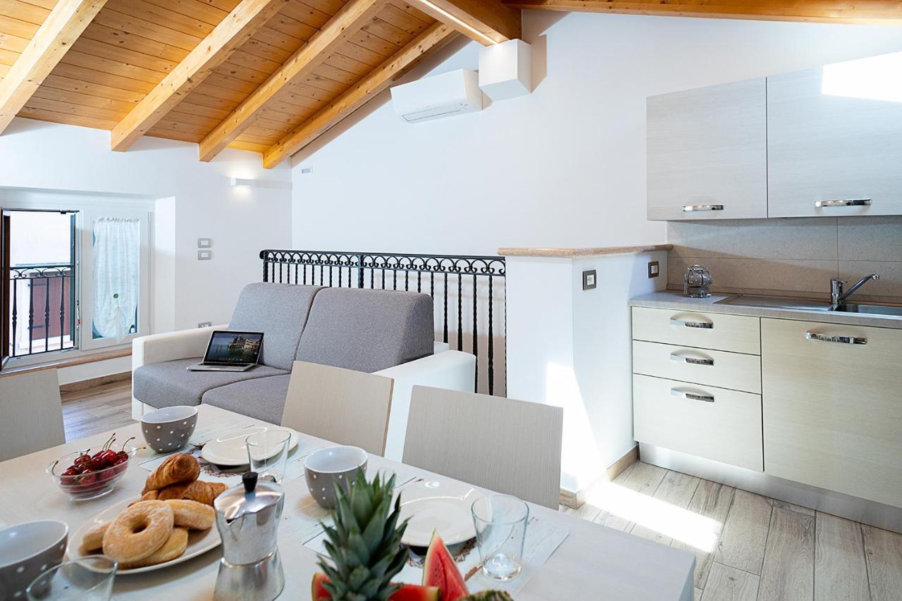 Casa Rossa - Regarda Travel Villa Bardolino Dış mekan fotoğraf