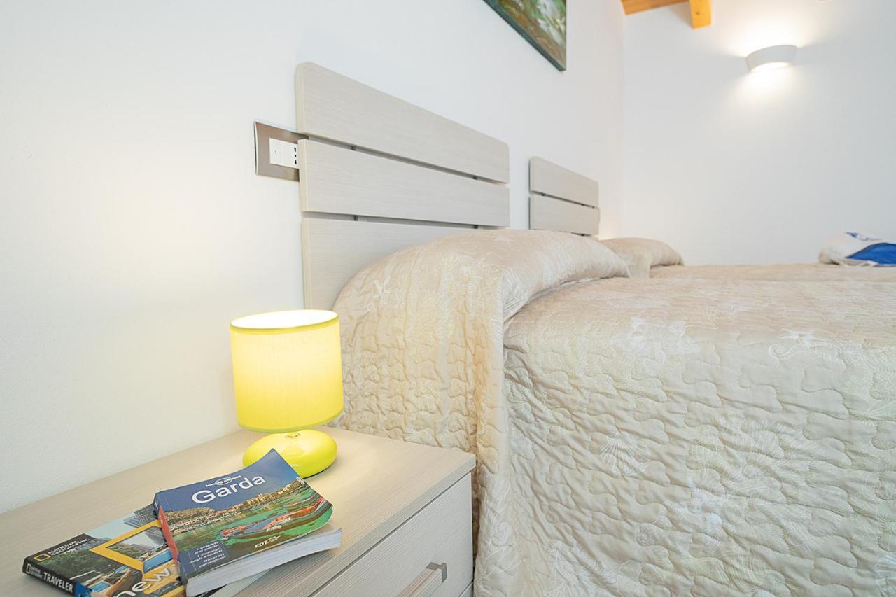 Casa Rossa - Regarda Travel Villa Bardolino Dış mekan fotoğraf